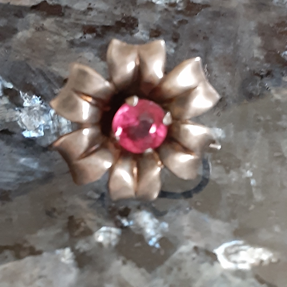 Beautiful antigue sterling silver blouse or hat pin